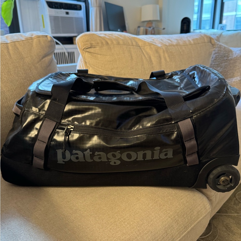 Patagonia Black Hole Wheeled Duffle 45L